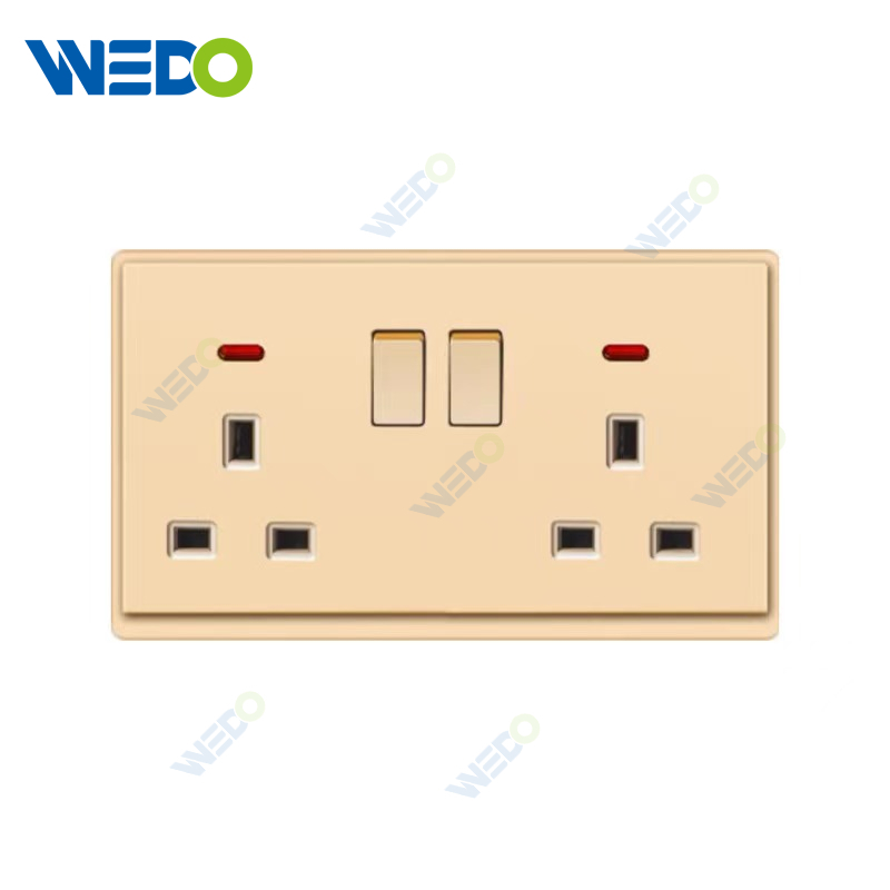 New Design PCDouble 13A switch socket/+2USB Wall Switch Socket 86*86 mm For Home 